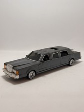 Lincoln Town Car Stretch