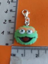 Charms Anhänger Oskar Sesamstraße 1090