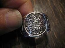 prächtiger großer Ring