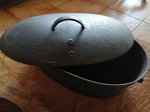 Alter gusseisen bräter - gusseisen,