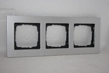 Gira E22 3-fach Rahmen in Alu