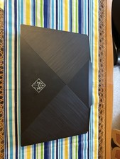 HP Omen Laptop 17 Zoll Schwarz/Rot Core I7