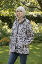 BARBARA LEBEK  Maxproof Mantel