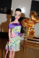 Vintage Puppe Petra / Plasty   60er/70er Jahre   mit Perücke & Kleid   selten