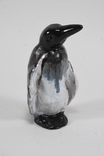 N92E18- Wienerberger Keramik Figur Pinguin