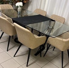 GlasTisch mit schwarzem