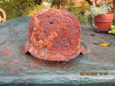 BODENFUND DEUTSCHER STAHLHELM HERR/LUFTWAFFE WEHRMACHT  UNGEREINIGT 2 WELTKRIEG