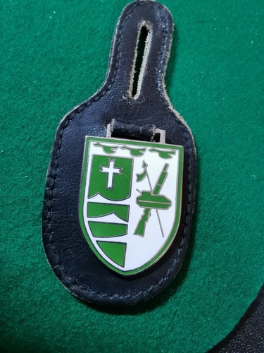 Brustanhänger