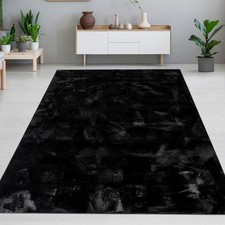 Teppich schwarz Hasenfell-Optik elegant weich mit feinem Schimmer modern
