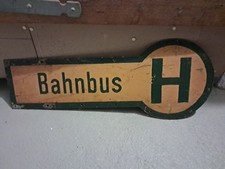 Haltestellenschild Bahnbus