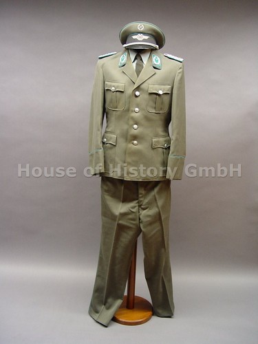 109249 ddr nva - uniform,, major