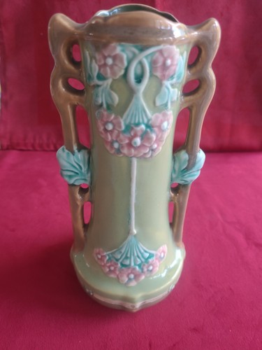 1895 majolika vase im - vase,