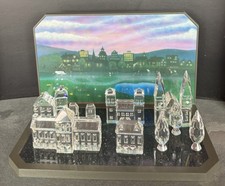 Swarovski - Häuser mit Display, Rathaus, Kathedrale, Stadtturm, -turm, Pappeln