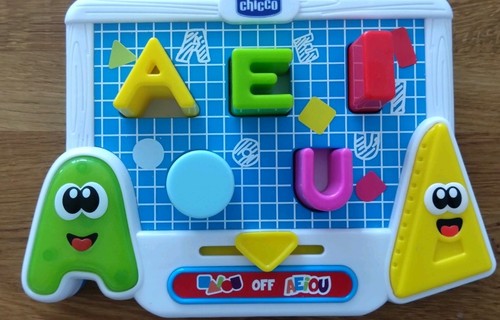 Chicco board of - chicco, vowels