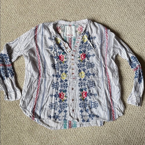 Johnny was floral embroidered - was,