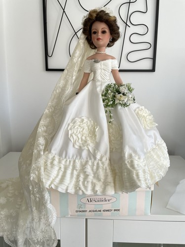 Muñeca madame alexander - madame,
