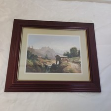 Bild Landschaftsbild in einem schönen Holzrahmen. Berglandschaft mit Hütte.