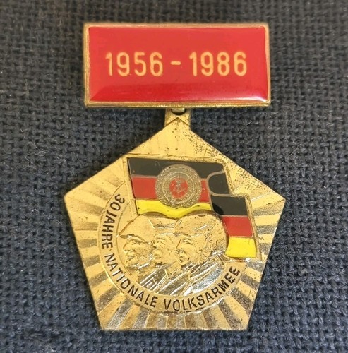 Medaille ddr jahre - ddr:, 30