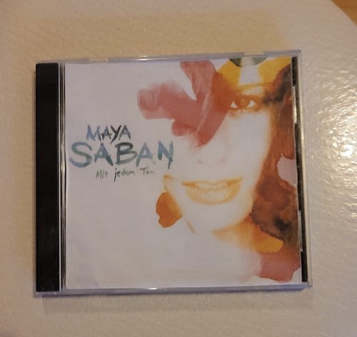 Maya saban musik - musik, jeden