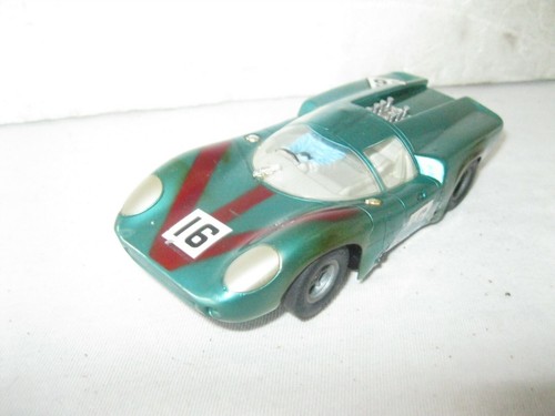 Carrera universal 132 - 132, lola