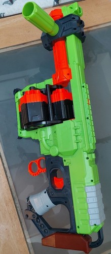 Nerf zombie strike doominator - zombie,