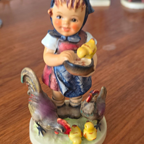 Goebel figur mädchen mit - goebel,