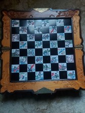 Antik Schachbrett Spiel Chinesisch  Aus Holz  aus der 80er Jahre ein Blickfang