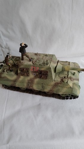 Built and painted - , 1/35