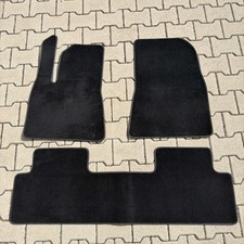 Original Fußmatten für Tesla