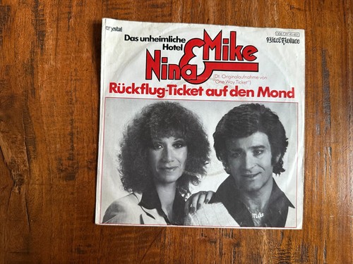 Nina mike rückflug - &,