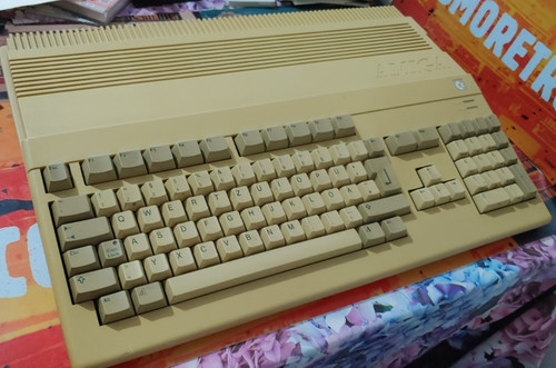 Commodore amiga 500 bit - commodore, 16-bit