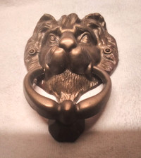 SCHÖNER alter Türklopfer Löwenkopf Messing GR 15x10cm