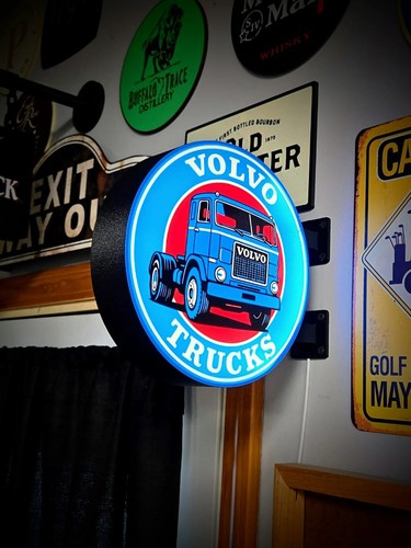 Volvo trucks seitiges - volvo,