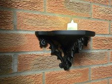 Barockes Wandregal: klassisch