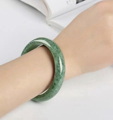 Natürlicher grüner jade - natürlicher,
