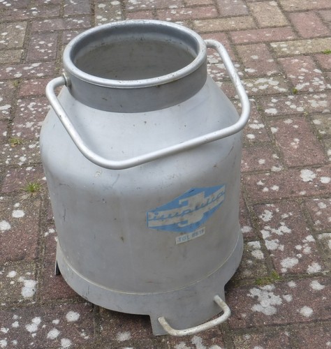 Alte liter milchkanne - alte,