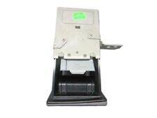 Aschenbecher mitte vorn für