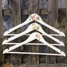 Vintage Holzkleiderbügel 3