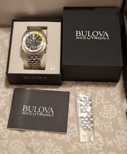 Bulova accutron precisionist - accutron,