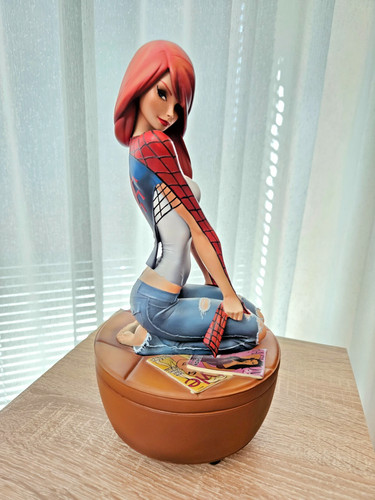 Mary jan statue spider man - jan, spider-man