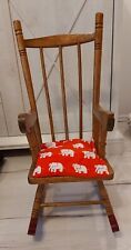wunderschöner antiker Puppen Schaukelstuhl aus gedrechselten Holz