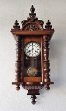 Schöner verzierter Gründerzeit Regulator / Wanduhr in Buche & Nussbaum um 1890