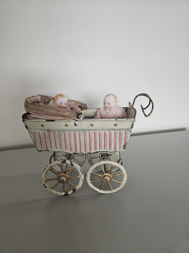 Puppenwagen miniatur - puppenwagen,