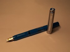 Pelikan Pelikano P450 L Füller in blau