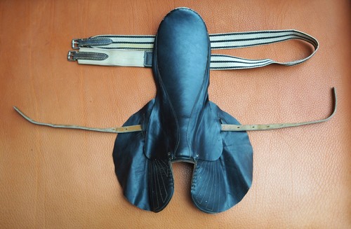 Rennsattel aus leder - aus, original