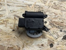 Audi A4 B6 8E Stellmotor 8E1820511C 0132801302 Fußraumklappe Weiß Bosch Valeo