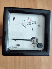 altes Voltmeter /