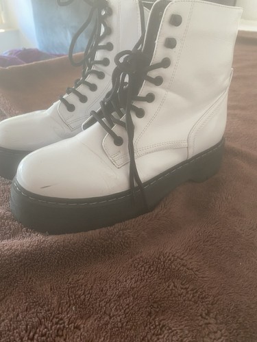 Weiße plateau schnürstiefel - weiße, plateau-schnürstiefel