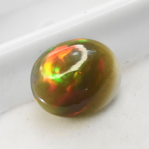 Feueropal edelstein - 1,80,