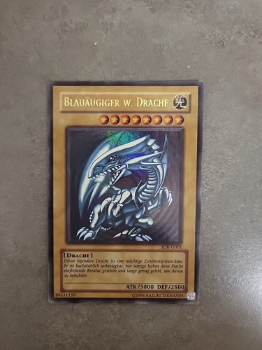 Blauäugiger weißer drache - blauäugiger,
